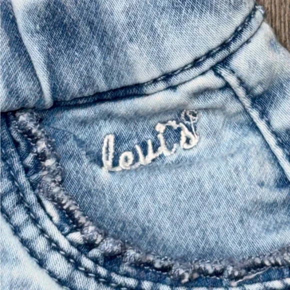 Levi's Lace Trim Denim Shorts | Toddler Girl | 18 Months | Like New - Picture 4 of 4